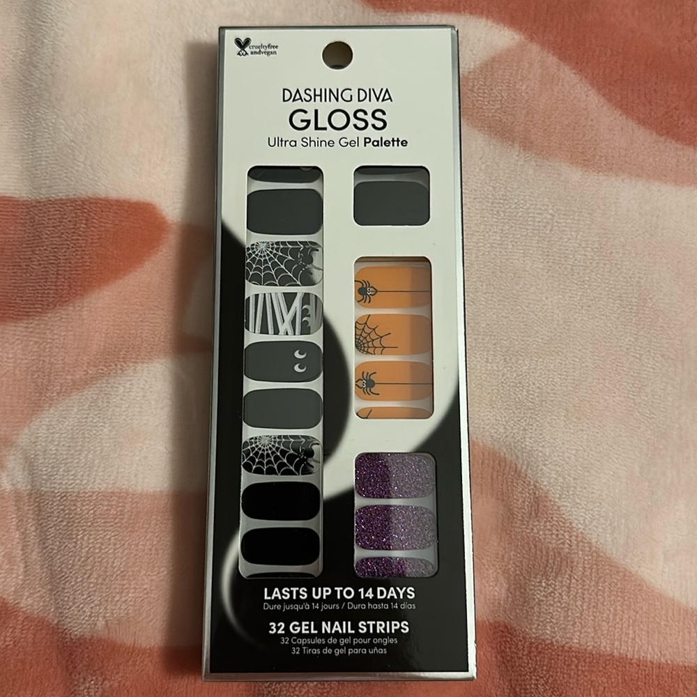 Dashing Diva Gloss Halloween Panic Room Gel Nail Strips